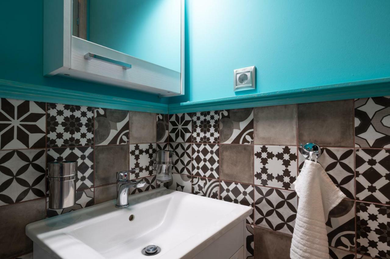 Modern & Stylish Apt At The Heart Of Athens